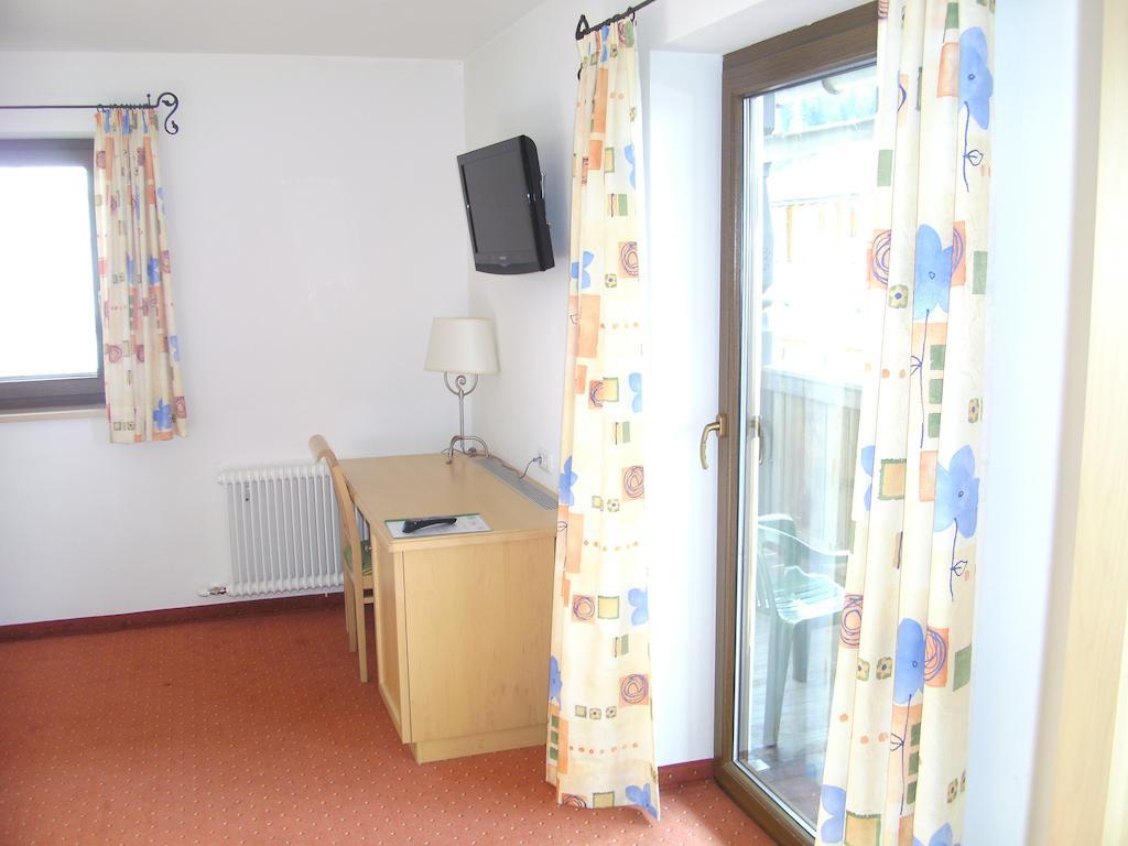 Hirzingerhof Hotel Westendorf Room photo